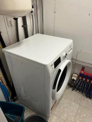 Tvättmaskin bortskänkes - Whirlpool